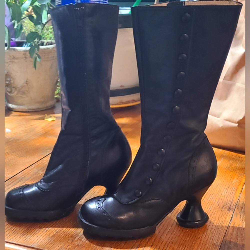 Fluevog - Mini Babycakes S 6